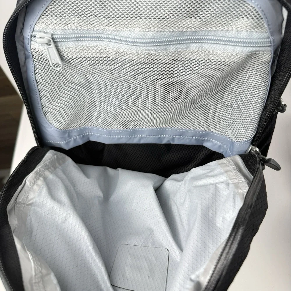 Platypus Hydration Backpack Origin 5 Pack Black‎ Hiking Mountain Biking *LOGO*
